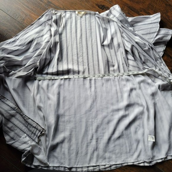 Wayf Womans White Blue Beach Beckett V-Neck Striped Wrap Dress Size Small - Picture 10 of 11